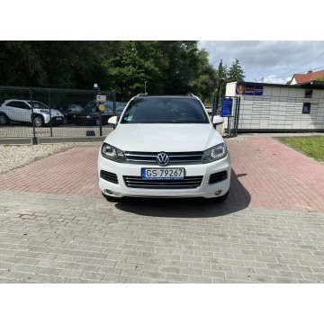 Volkswagen Touareg  Kombi 2013,  3.0 diesel, automat - Na sprzedaż za 39 900 zł - Słupsk - zdjęcie 2