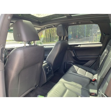 Volkswagen Touareg  Kombi 2013,  3.0 diesel, automat - Na sprzedaż za 39 900 zł - Słupsk - zdjęcie 11