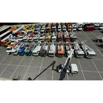 Nissan  2020,  2.5 diesel - Na sprzedaż za 353 010 zł - Widełki - zdjęcie 2