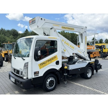 Nissan  2020,  2.5 diesel - Na sprzedaż za 353 010 zł - Widełki - zdjęcie 12