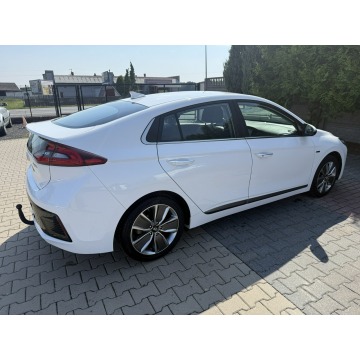 Hyundai IONIQ  Liftback 2018,  1.6 hybryda, automat - Na sprzedaż za 33 900 zł - Zielona Łąka - zdjęcie 1
