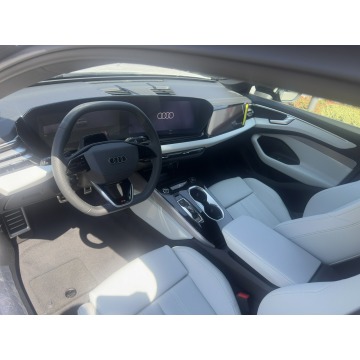 Audi A6  Kombi 2026,  2.0 diesel, automat - Na sprzedaż za 303 047 zł - Radom - zdjęcie 9