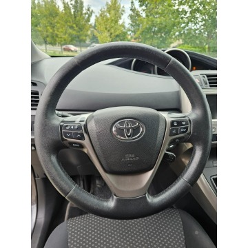 Toyota Verso  Minivan/Van 2009,  2.2 diesel - Na sprzedaż za 13 990 zł - Głogów - zdjęcie 8