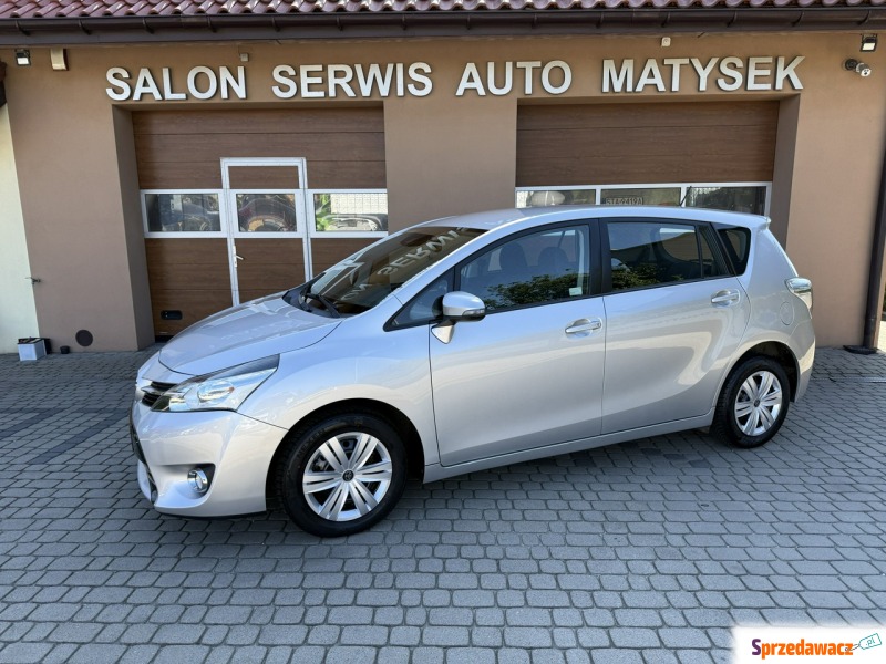 Toyota Verso  Minivan/Van 2017,  1.6 diesel - Na sprzedaż za 37 900 zł - Orzech