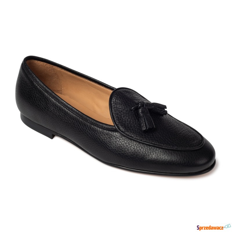 Czarne loafery z chwostem Tassel...