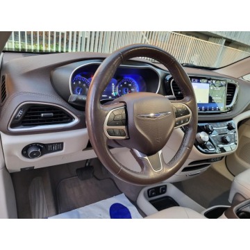 Chrysler Pacifica  Minivan/Van 2021,  3.6 benzyna, automat - Na sprzedaż za 99 999 zł - Warszawa - zdjęcie 8