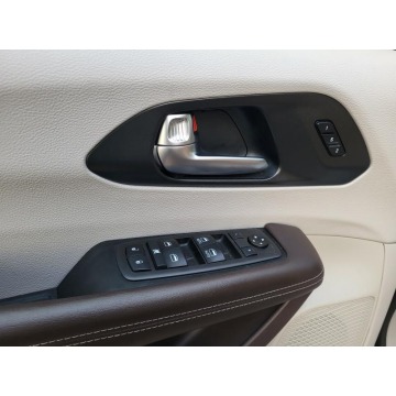 Chrysler Pacifica  Minivan/Van 2021,  3.6 benzyna, automat - Na sprzedaż za 99 999 zł - Warszawa - zdjęcie 7