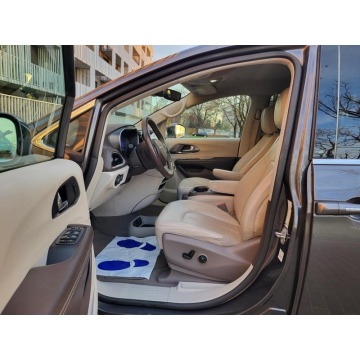 Chrysler Pacifica  Minivan/Van 2021,  3.6 benzyna, automat - Na sprzedaż za 99 999 zł - Warszawa - zdjęcie 4