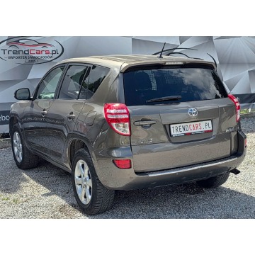 Toyota   SUV 2011,  2.0 - Na sprzedaż za 41 990 zł - Wałbrzych - zdjęcie 7