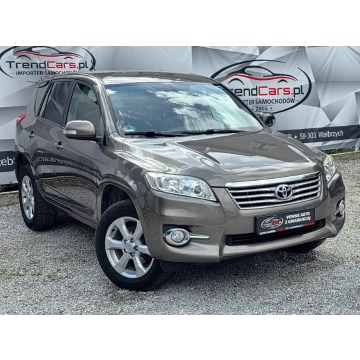 Toyota   SUV 2011,  2.0 - Na sprzedaż za 41 990 zł - Wałbrzych - zdjęcie 1