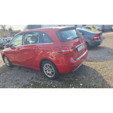 Mercedes - Benz   Hatchback 2017,  1.5 diesel - Na sprzedaż za 39 900 zł - Częstochowa - zdjęcie 5