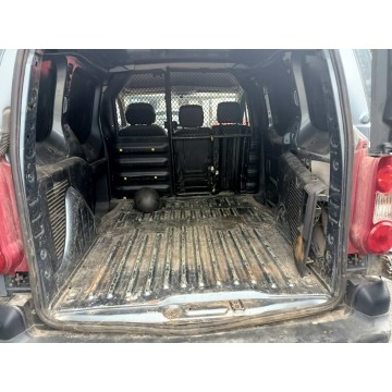 Citroen Berlingo  Minivan/Van 2011,  1.6 diesel - Na sprzedaż za 3 700,00 zł - Tarnów - zdjęcie 7