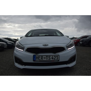 Kia Ceed  Hatchback 2016,  1.0 benzyna - Na sprzedaż za 31 900 zł - Majdan Sieniawski - zdjęcie 2