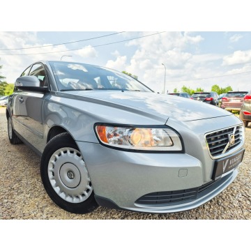 Volvo S40  Sedan/Limuzyna 2010,  1.6 diesel - Na sprzedaż za 15 499 zł - Tychy - zdjęcie 2