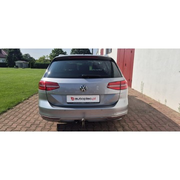 Volkswagen Passat  Kombi 2018,  2.0 diesel, automat - Na sprzedaż za 43 800 zł - Paproć - zdjęcie 6