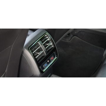 Volkswagen Passat  Kombi 2018,  2.0 diesel, automat - Na sprzedaż za 43 800 zł - Paproć - zdjęcie 11
