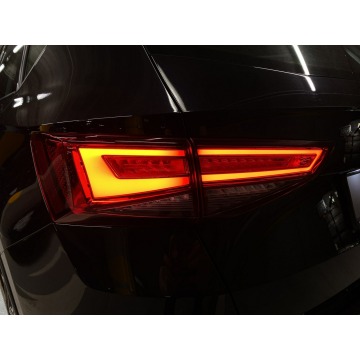 Seat Ateca  SUV 2024,  1.5 benzyna, automat - Na sprzedaż za 97 900 zł - Warszawa - zdjęcie 10