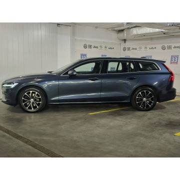 Volvo V60  Kombi 2019,  2.0 diesel, automat - Na sprzedaż za 79 800 zł - Warszawa - zdjęcie 3