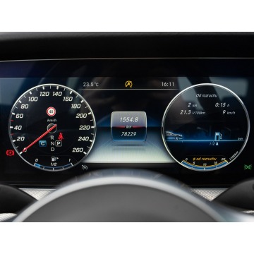 Mercedes - Benz E-klasa  Sedan/Limuzyna 2020,  2.0 diesel, automat - Na sprzedaż za 130 700 zł - Gdańsk - zdjęcie 12
