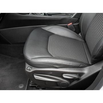 Jeep Compass  SUV 2022,  1.5 hybryda, automat - Na sprzedaż za 94 700 zł - Gdańsk - zdjęcie 10