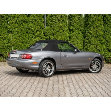 Mazda MX-5  Kabriolet 2006,  1.6 benzyna - Na sprzedaż za 29 900 zł - Podzagajnik - zdjęcie 11