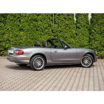 Mazda MX-5  Kabriolet 2006,  1.6 benzyna - Na sprzedaż za 29 900 zł - Podzagajnik - zdjęcie 10