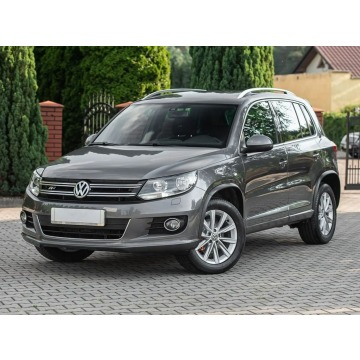 Volkswagen Tiguan  SUV 2014,  1.4 benzyna - Na sprzedaż za 39 900 zł - Podzagajnik - zdjęcie 6