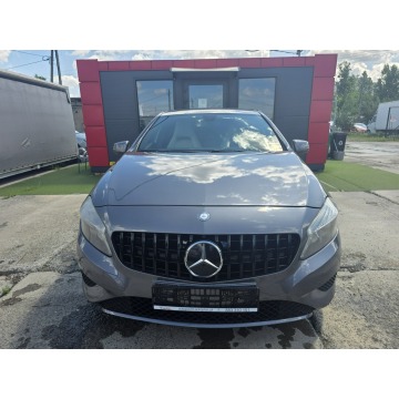 Mercedes - Benz A-klasa  Hatchback 2013,  1.8 diesel, automat - Na sprzedaż za 37 500 zł - Kraków - zdjęcie 2