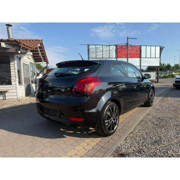 Kia Ceed  Hatchback 2012,  1.4 benzyna - Na sprzedaż za 21 900 zł - Słupsk - zdjęcie 2