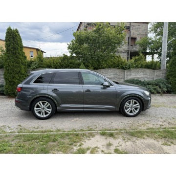 Audi Q7  SUV 2023,  3.0 diesel, automat - Na sprzedaż za 245 877 zł - Piasek - zdjęcie 10
