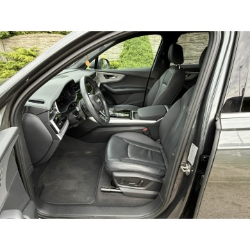 Audi Q7  SUV 2023,  3.0 diesel, automat - Na sprzedaż za 245 877 zł - Piasek - zdjęcie 11
