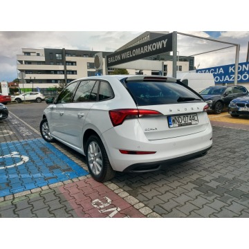 Skoda Scala  Hatchback 2022,  1.5 benzyna, automat - Na sprzedaż za 55 900 zł - Tychy - zdjęcie 4