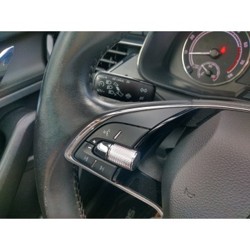 Skoda Scala  Hatchback 2022,  1.5 benzyna, automat - Na sprzedaż za 55 900 zł - Tychy - zdjęcie 11