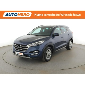 Hyundai Tucson - navi klima auto grzane fotele kamera i czujniki parkowania
