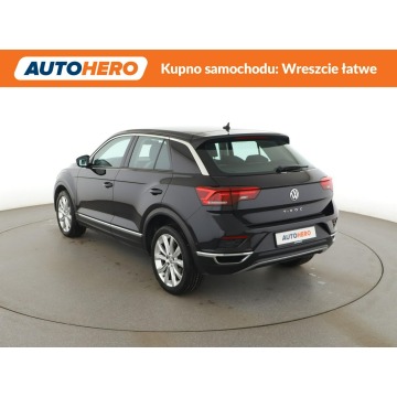 Volkswagen T-Roc  SUV 2018,  1.5 benzyna - Na sprzedaż za 62 400 zł - Warszawa - zdjęcie 4