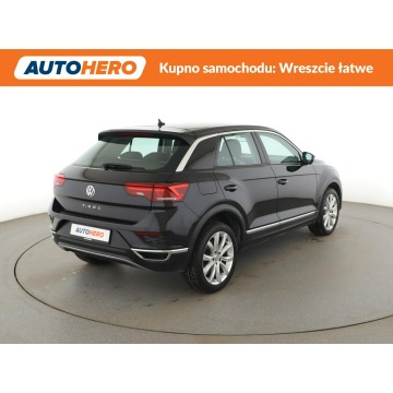 Volkswagen T-Roc  SUV 2018,  1.5 benzyna - Na sprzedaż za 62 400 zł - Warszawa - zdjęcie 7