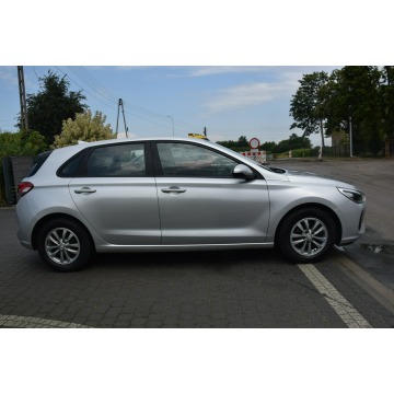 Hyundai i30  Hatchback 2017,  1.0 benzyna - Na sprzedaż za 31 900 zł - Majdan Sieniawski - zdjęcie 12