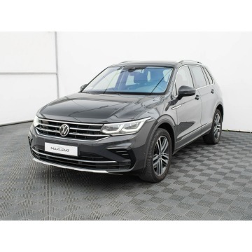 Volkswagen Tiguan  SUV 2021,  2.0 benzyna, automat - Na sprzedaż za 105 700 zł - Gdynia - zdjęcie 2