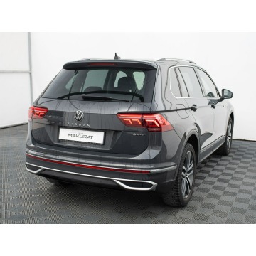 Volkswagen Tiguan  SUV 2021,  2.0 benzyna, automat - Na sprzedaż za 105 700 zł - Gdynia - zdjęcie 5