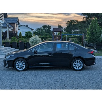 Toyota Corolla  Sedan/Limuzyna 2021,  1.5 benzyna - Na sprzedaż za 53 900 zł - Radom - zdjęcie 3