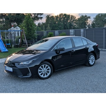 Toyota Corolla  Sedan/Limuzyna 2021,  1.5 benzyna - Na sprzedaż za 53 900 zł - Radom - zdjęcie 2