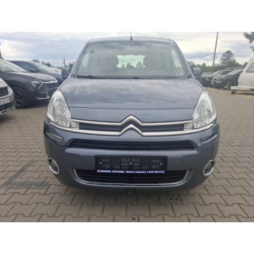 Citroen Berlingo 2013,  1.6 - Na sprzedaż za 23 800 zł - Malutkie - zdjęcie 2