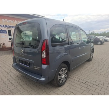 Citroen Berlingo 2013,  1.6 - Na sprzedaż za 23 800 zł - Malutkie - zdjęcie 4