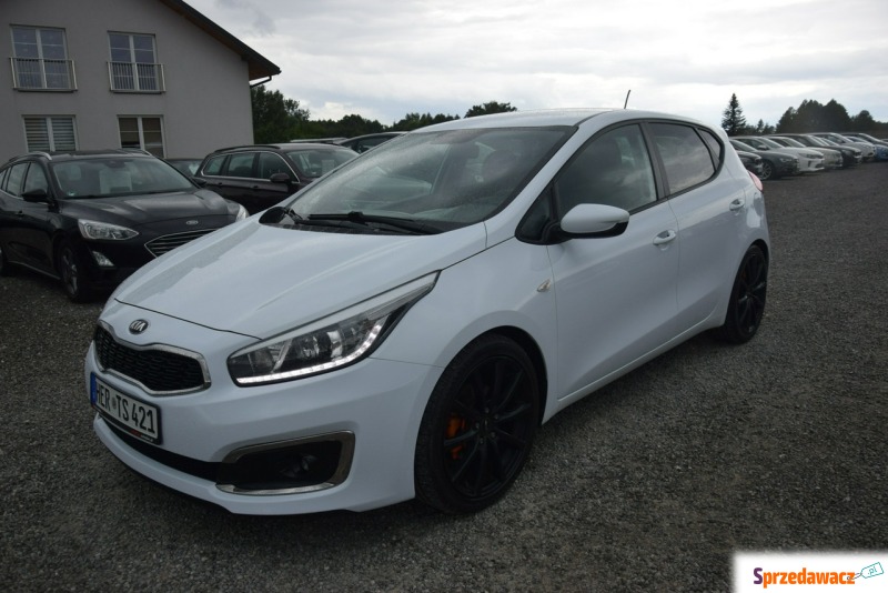 Kia Ceed  Hatchback 2016,  1.0 benzyna - Na sprzedaż za 31 900 zł - Majdan Sieniawski