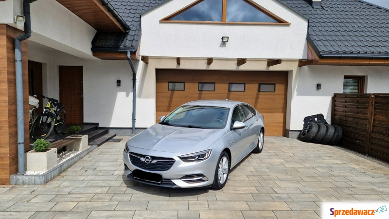 Opel Insignia  Sedan/Limuzyna 2017,  1.5 benzyna, automat - Na sprzedaż za 49 900 zł - Ostrołęka