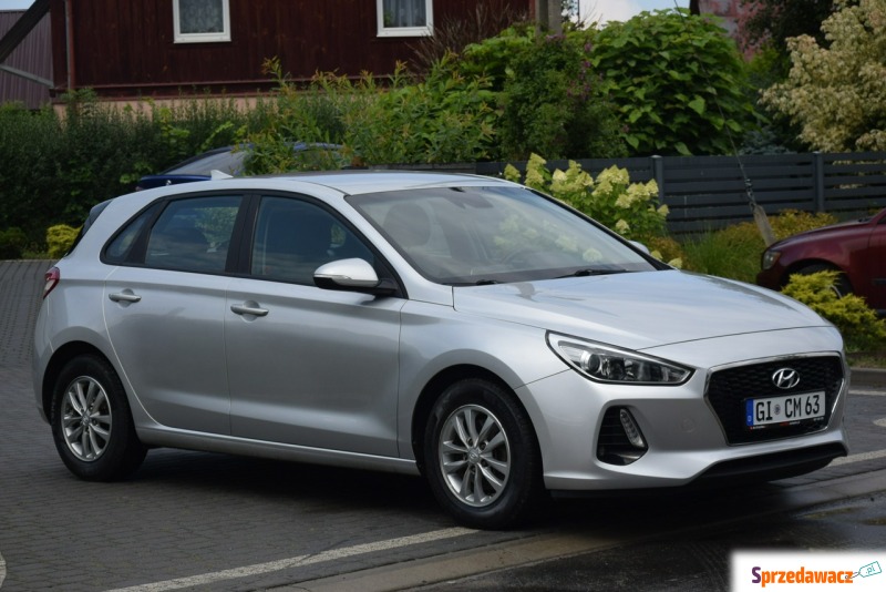 Hyundai i30  Hatchback 2017,  1.0 benzyna - Na sprzedaż za 31 900 zł - Majdan Sieniawski