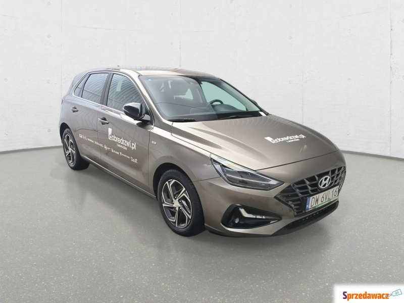 Hyundai i30  Hatchback 2022,  1.5 benzyna - Na sprzedaż za 44 280 zł - Komorniki