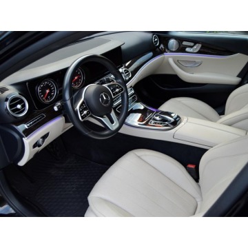 Mercedes - Benz E-klasa  Kombi 2019,  3.0 benzyna, automat - Na sprzedaż za 119 900 zł - Warszawa - zdjęcie 6