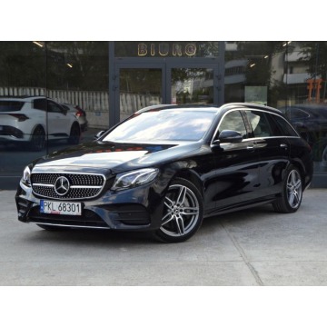 Mercedes - Benz E-klasa  Kombi 2019,  3.0 benzyna, automat - Na sprzedaż za 119 900 zł - Warszawa - zdjęcie 1