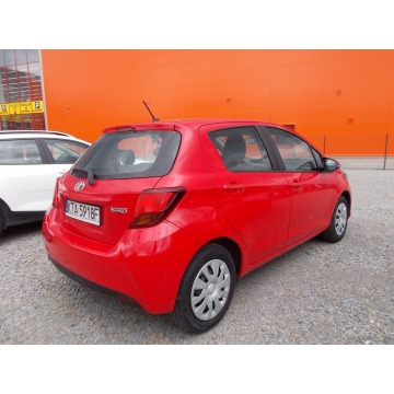 Toyota Yaris  Hatchback 2016 benzyna - Na sprzedaż za 31 500 zł - Dębica - zdjęcie 4